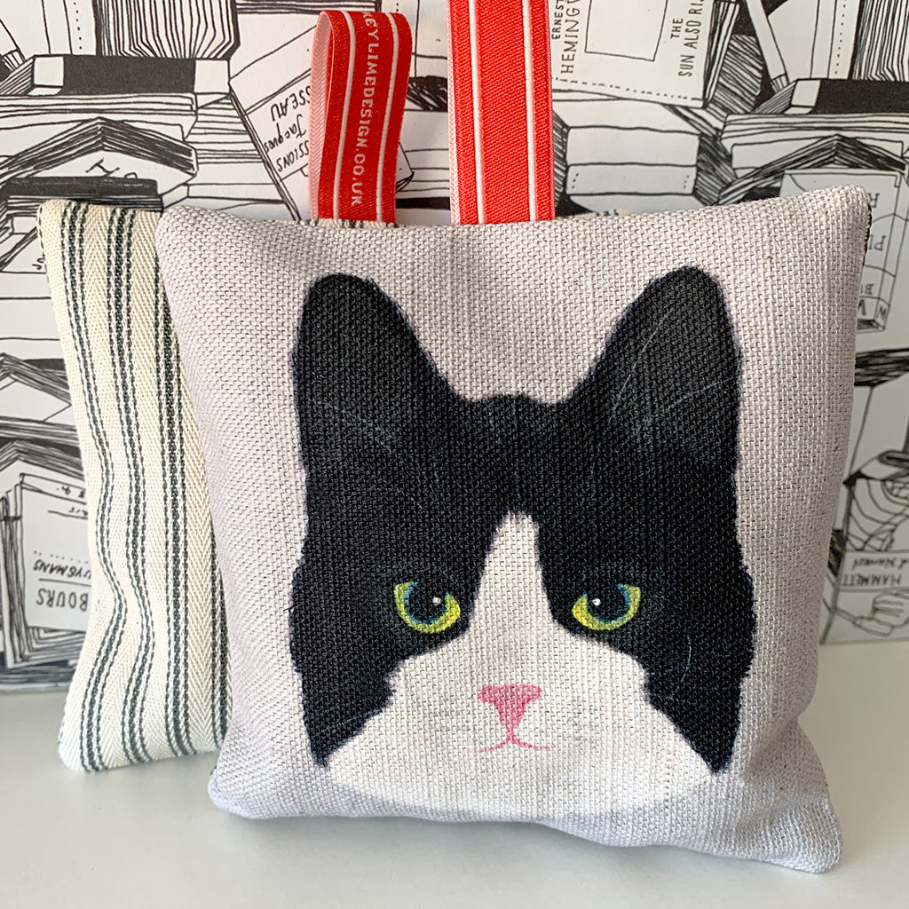 black and white cat lavender bag